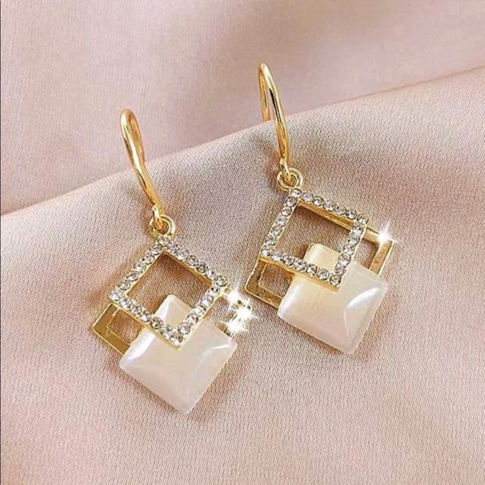 Rhinestone Geo Drop Earrings - Picture 1 of 2